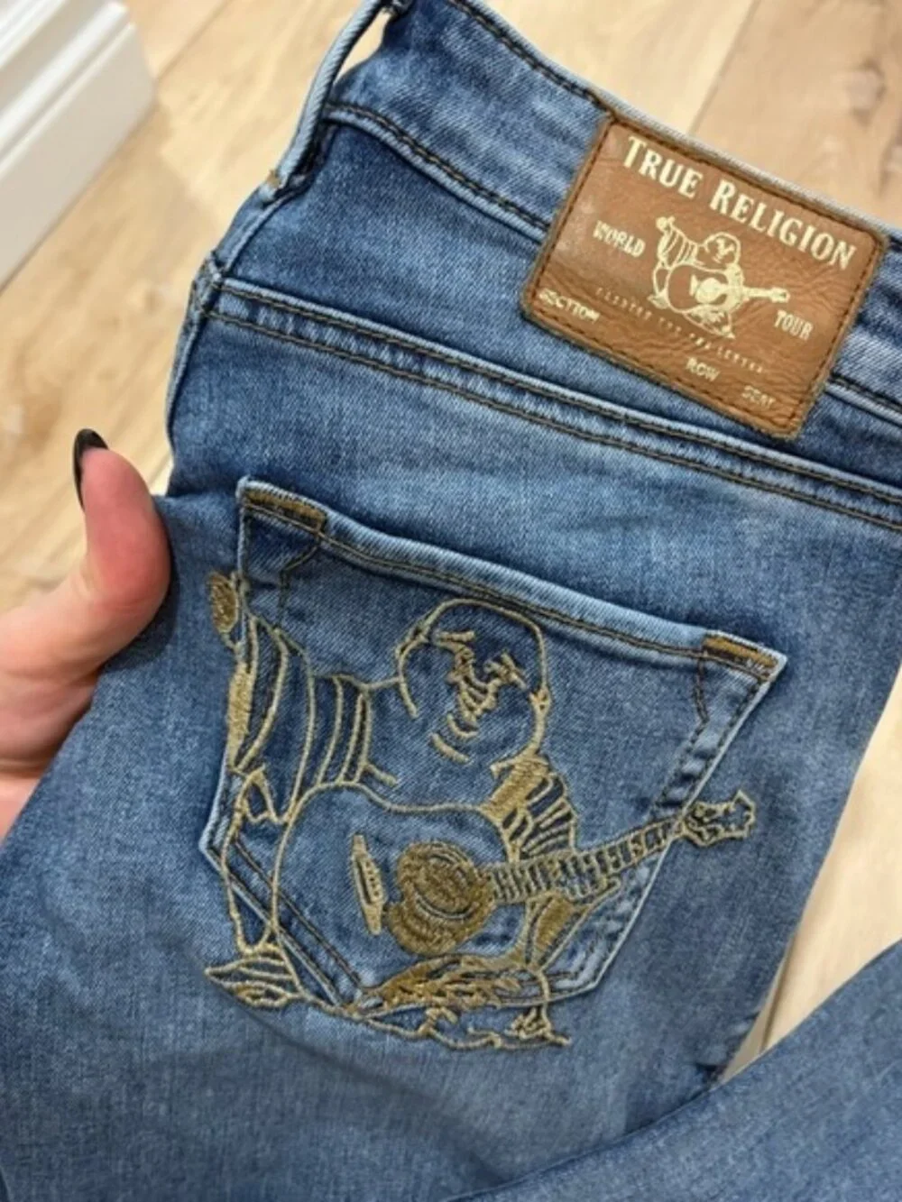 TRUE RELIGION Gold Budda Pocket JENNIE CURVY Mid Rise Jeans Original Retail $295 - Picture 2 of 9